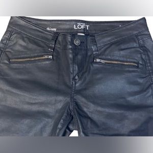 Ann Taylor LOFT Black Coated Skinny Pants Sz 4P